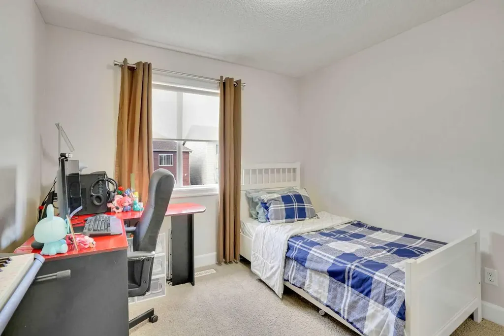 972 Windsong Drive SW Airdrie AB T4B 0P2