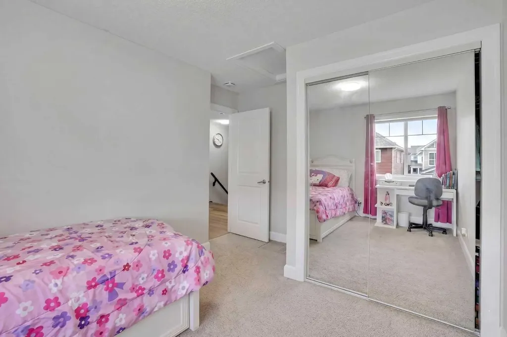 972 Windsong Drive SW Airdrie AB T4B 0P2