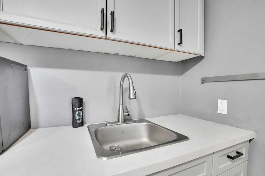 52 Pennsburg Way SE Calgary AB T2A 2J5