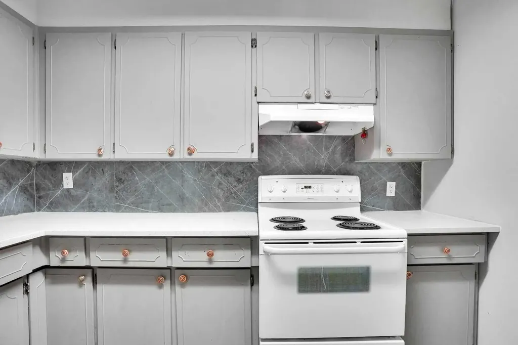52 Pennsburg Way SE Calgary AB T2A 2J5
