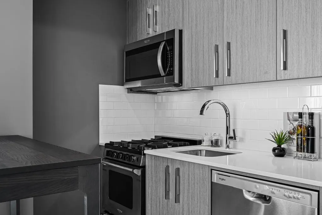 110 18a Street NW Calgary AB T2N 5G5