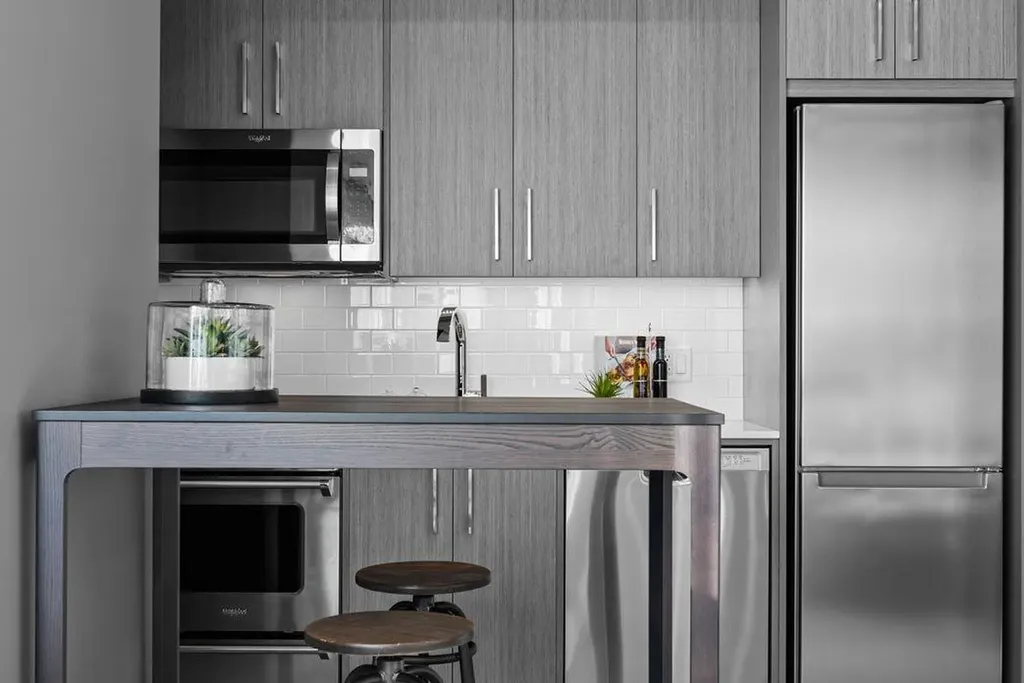 110 18a Street NW Calgary AB T2N 5G5