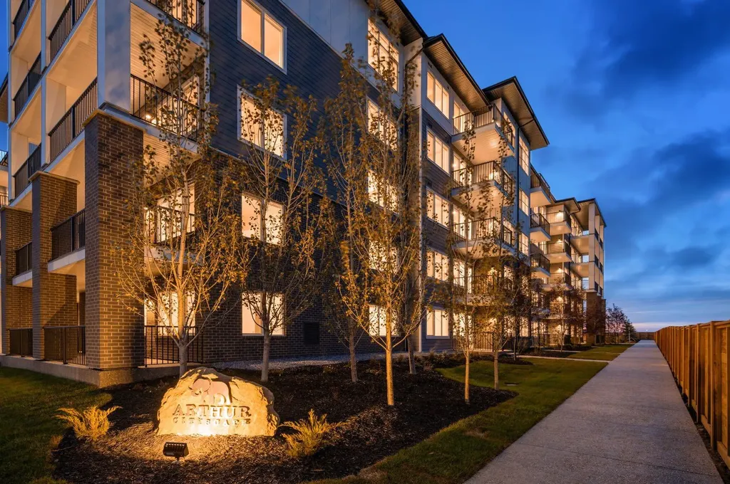 44 Skyview Parkway NE Calgary AB T3N2R8