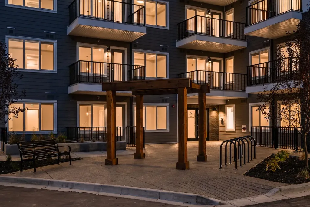 44 Skyview Parkway NE Calgary AB T3N2R8