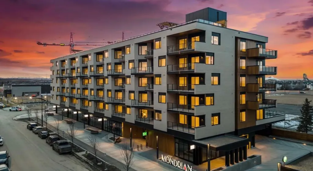8370 Broadcast Avenue SW Calgary AB T3H 6L3