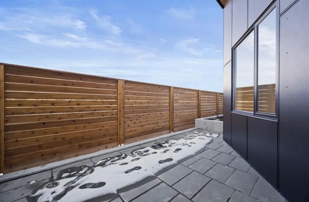 8370 Broadcast Avenue SW Calgary AB T3H 6L3