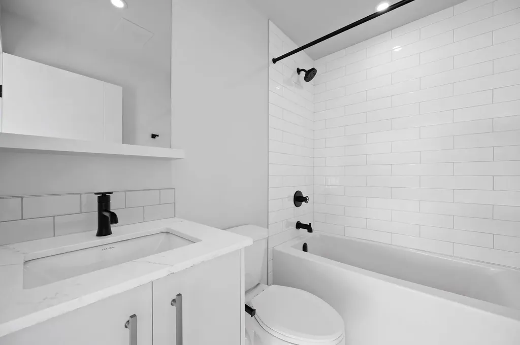 8375 Broadcast Avenue SW Calgary AB T3H 6L3