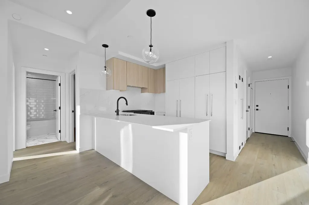 8375 Broadcast Avenue SW Calgary AB T3H 6L3