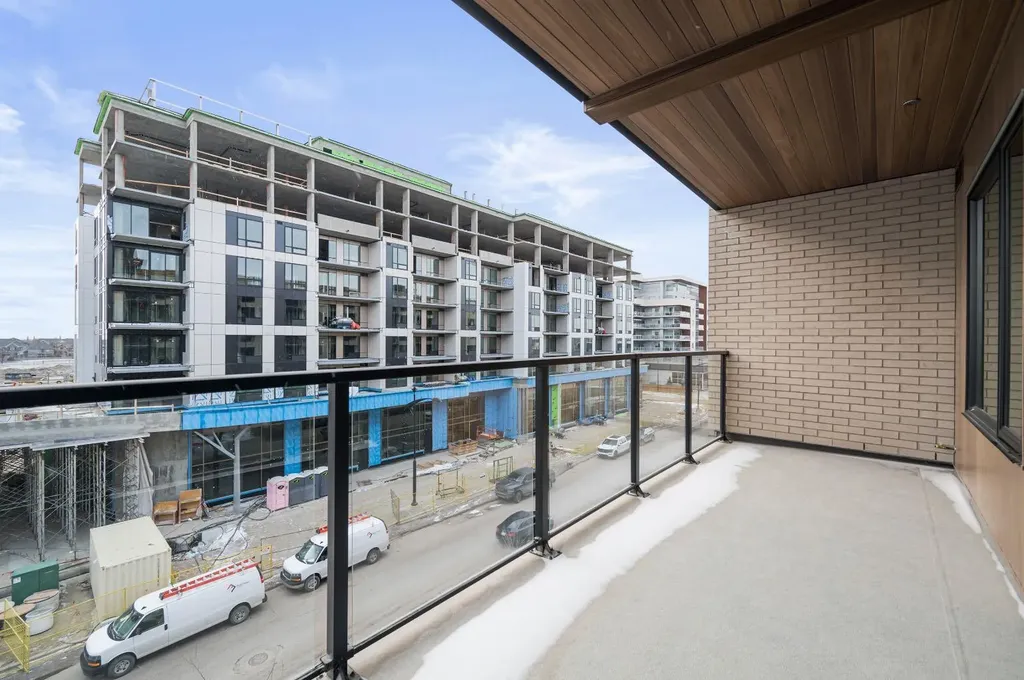 8370 Broadcast Avenue SW Calgary AB T3H 6L3