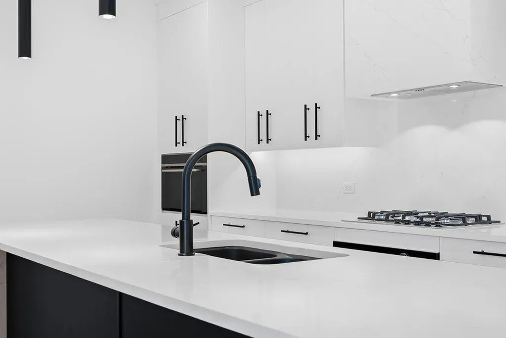 835 78 Street SW Calgary AB T3H6H6