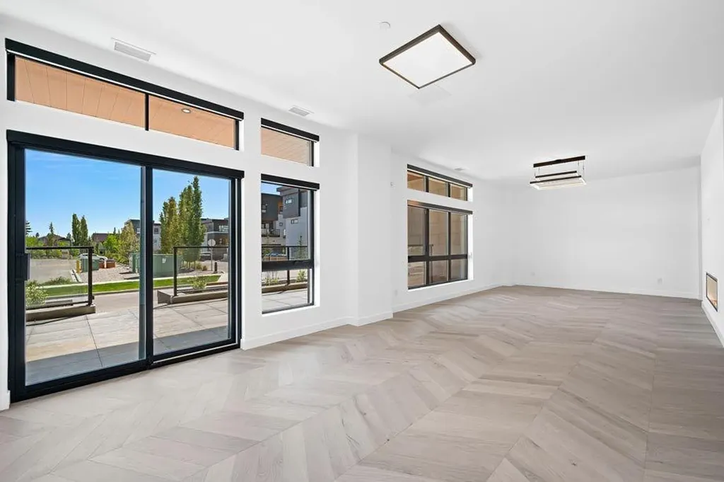 835 78 Street SW Calgary AB T3H6H6