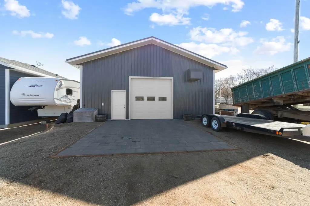 5007 52 Street Amisk AB T0B0B0