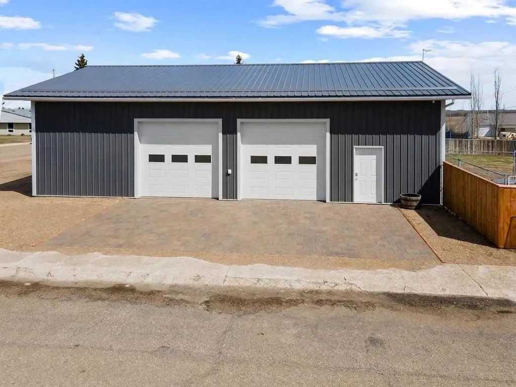 5007 52 Street Amisk AB T0B0B0