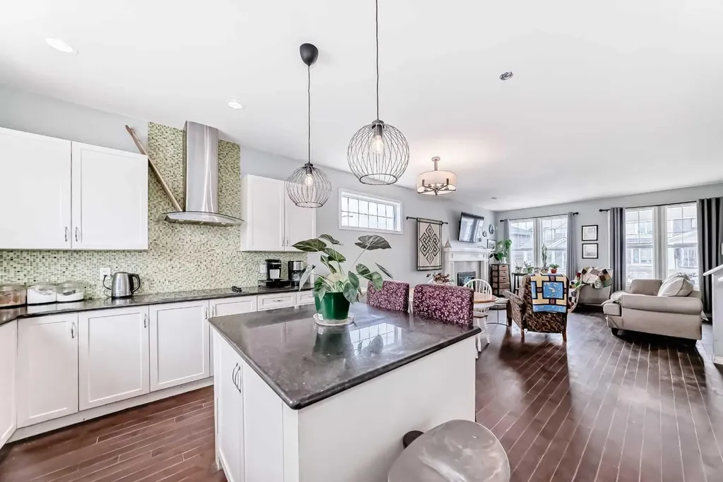 404 Redstone Grove NE Calgary AB T3N 0J3