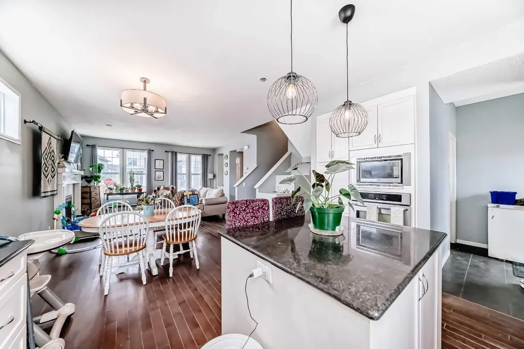 404 Redstone Grove NE Calgary AB T3N 0J3