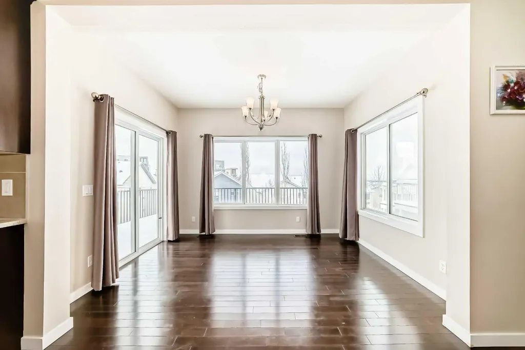 12 Kincora Mews NW Calgary AB T3R 0N3