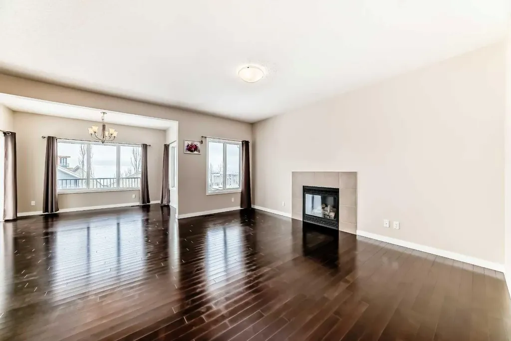 12 Kincora Mews NW Calgary AB T3R 0N3