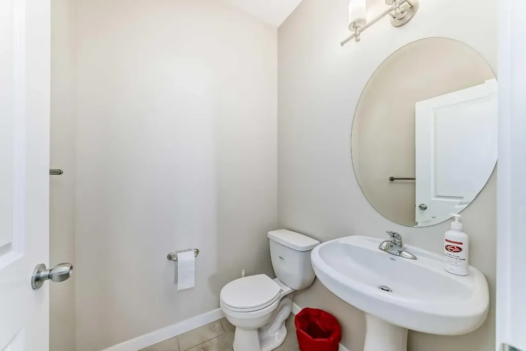12 Kincora Mews NW Calgary AB T3R 0N3