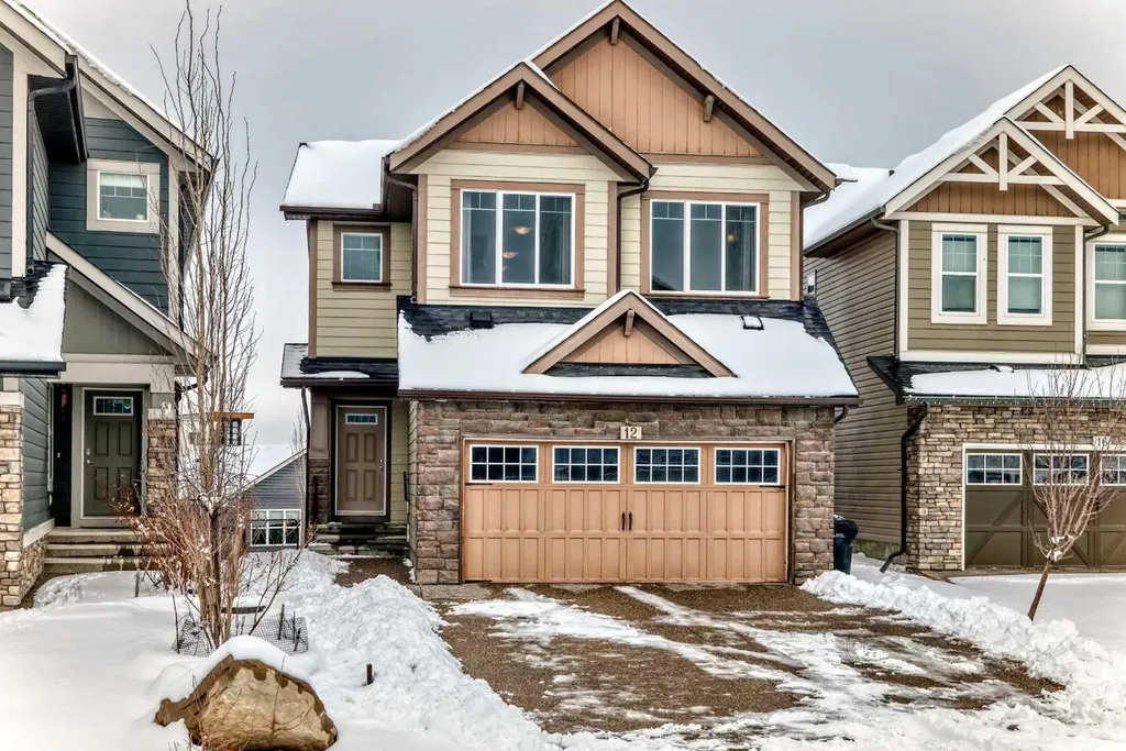 12 Kincora Mews NW Calgary AB T3R 0N3