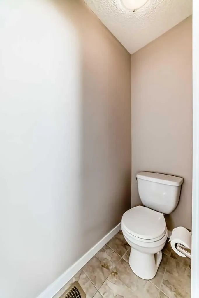 12 Kincora Mews NW Calgary AB T3R 0N3