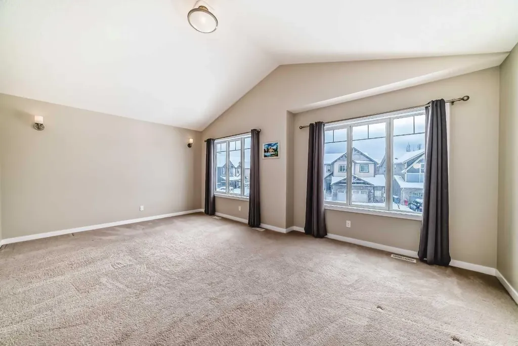 12 Kincora Mews NW Calgary AB T3R 0N3