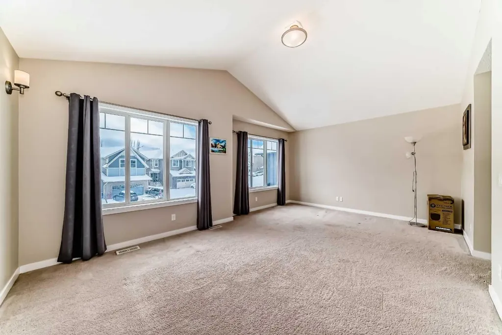 12 Kincora Mews NW Calgary AB T3R 0N3