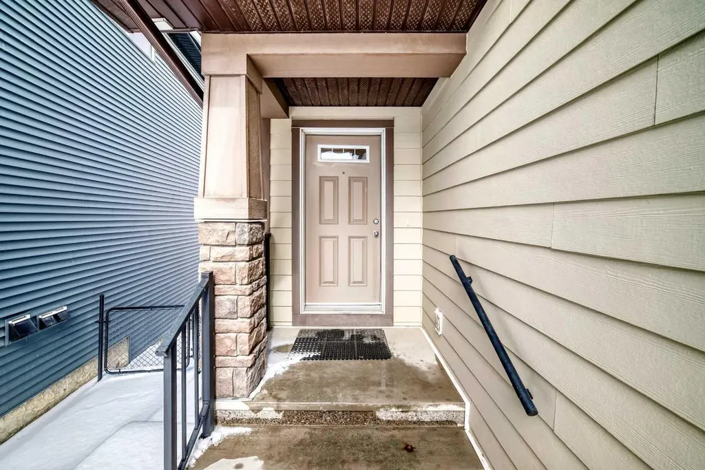 12 Kincora Mews NW Calgary AB T3R 0N3