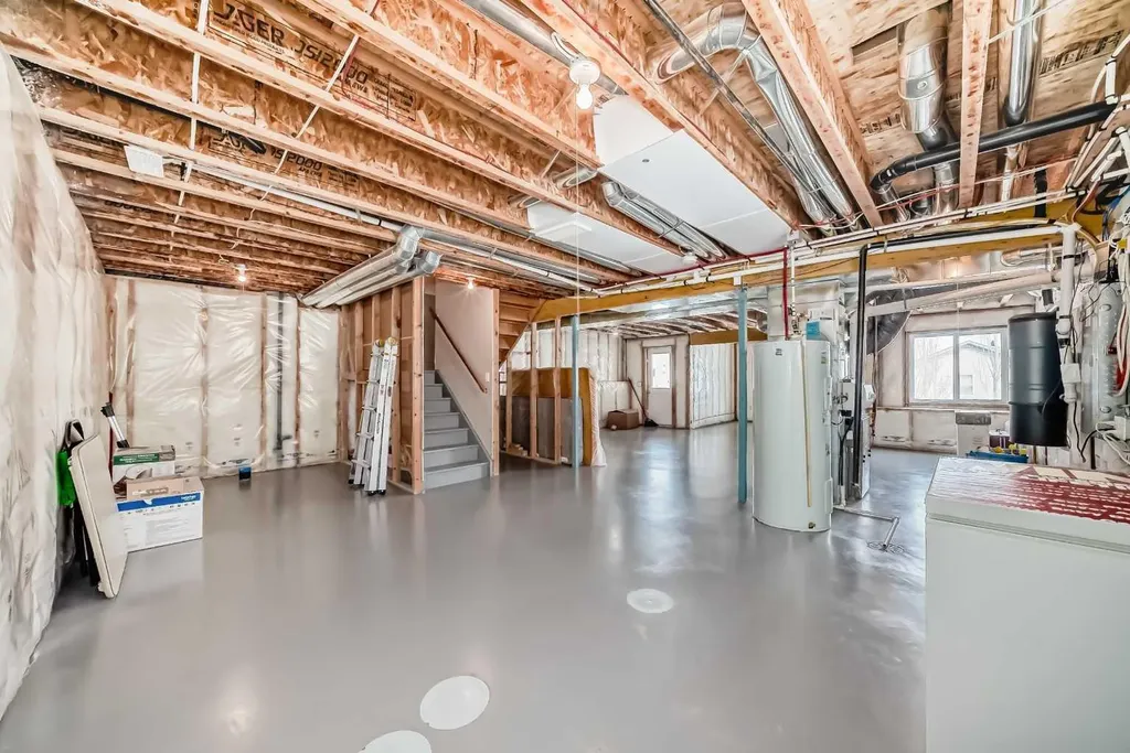 12 Kincora Mews NW Calgary AB T3R 0N3