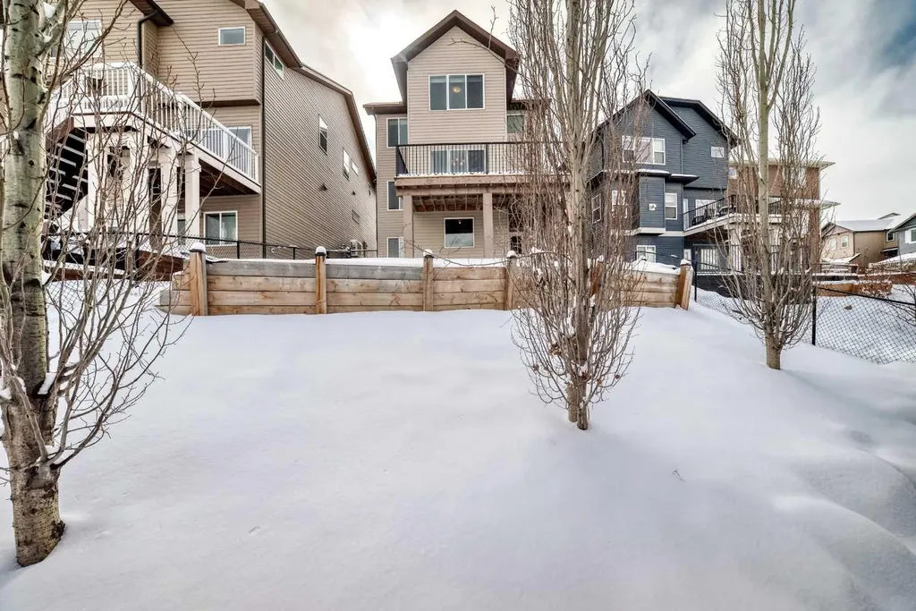 12 Kincora Mews NW Calgary AB T3R 0N3