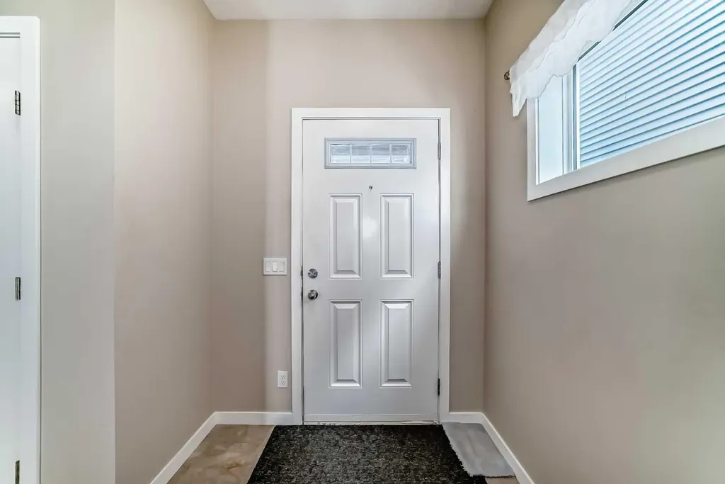 12 Kincora Mews NW Calgary AB T3R 0N3