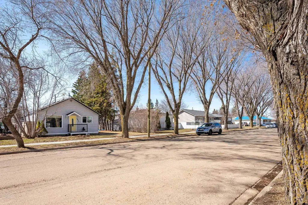 4811 40 Street Lloydminster SK S9V 0C3