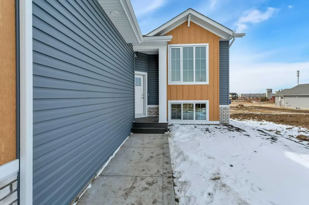 42 Tarzwell Avenue Red Deer AB T4P 0Y9