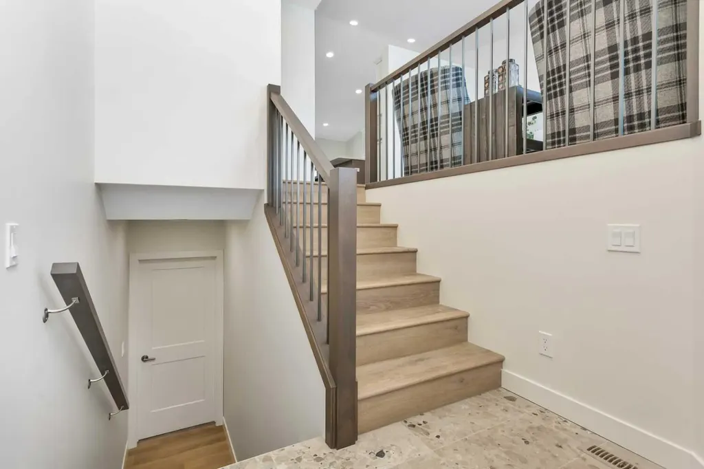42 Tarzwell Avenue Red Deer AB T4P 0Y9
