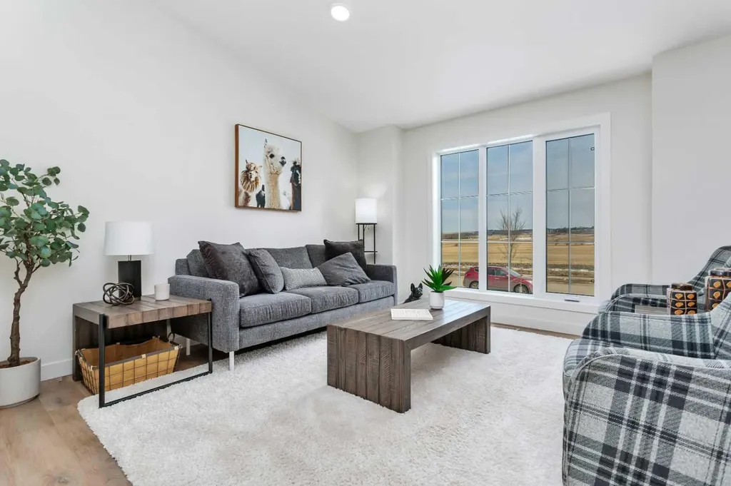 42 Tarzwell Avenue Red Deer AB T4P 0Y9