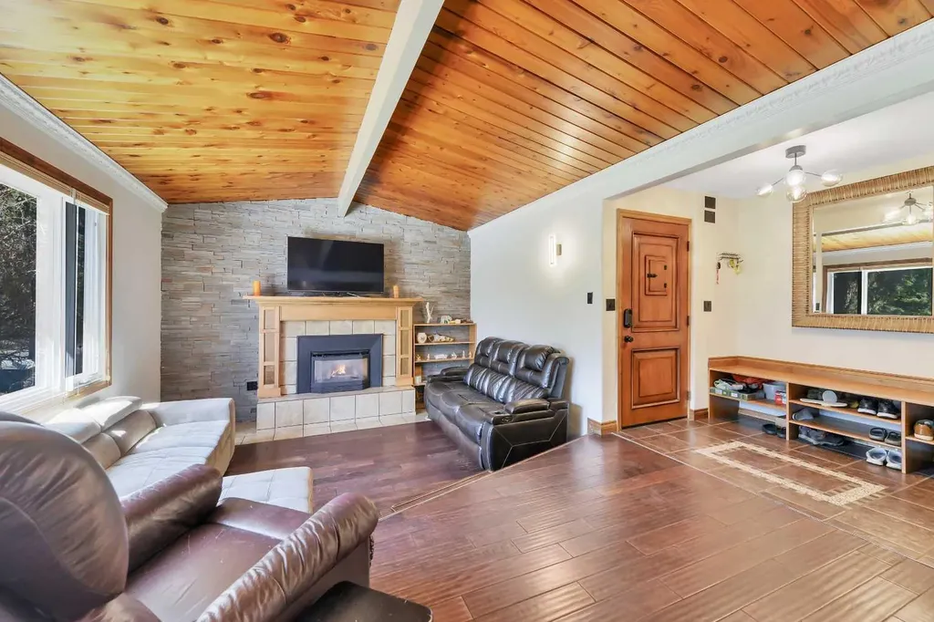 9 Cronquist Close Red Deer AB T4N 1E3