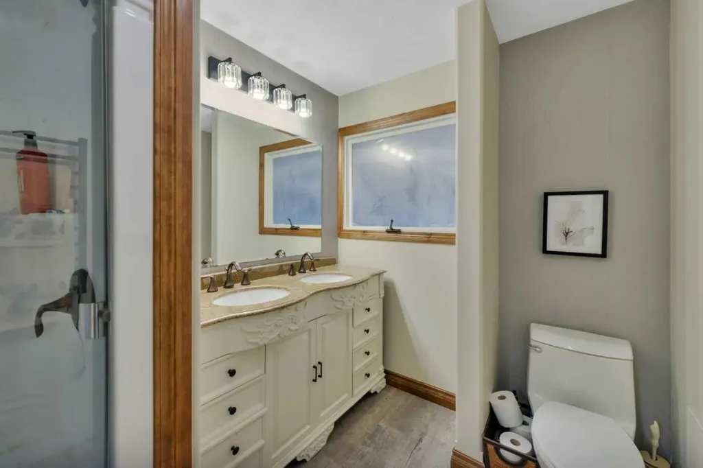 9 Cronquist Close Red Deer AB T4N 1E3