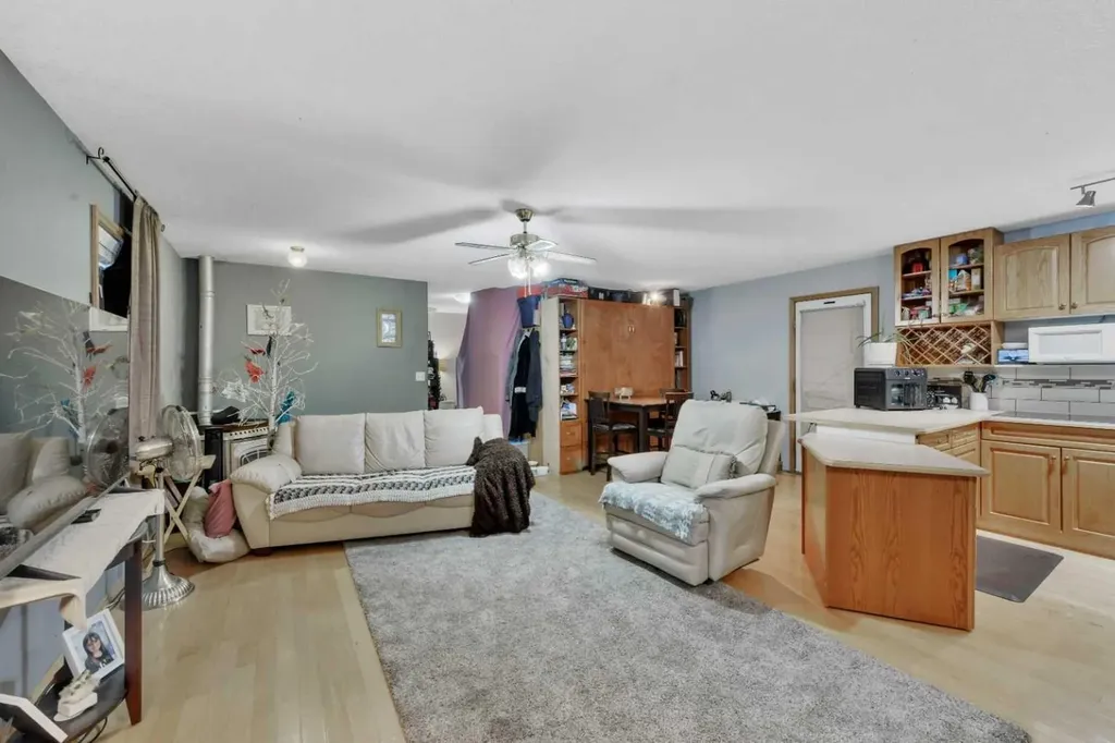 9 Cronquist Close Red Deer AB T4N 1E3