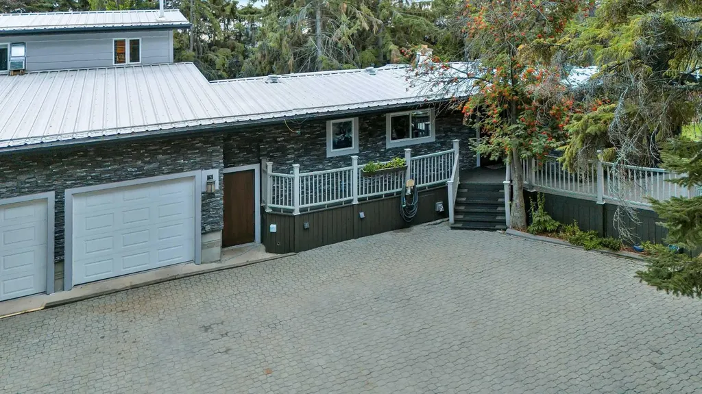 9 Cronquist Close Red Deer AB T4N 1E3