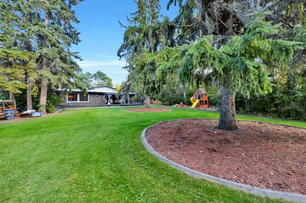9 Cronquist Close Red Deer AB T4N 1E3