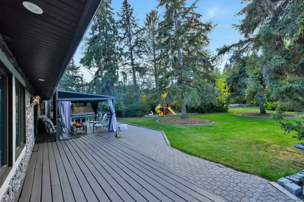9 Cronquist Close Red Deer AB T4N 1E3
