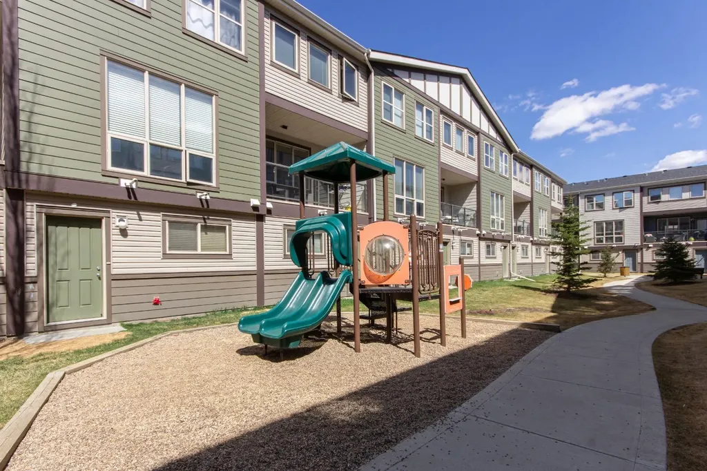 125 Caribou Crescent Red Deer AB T4P 0V6