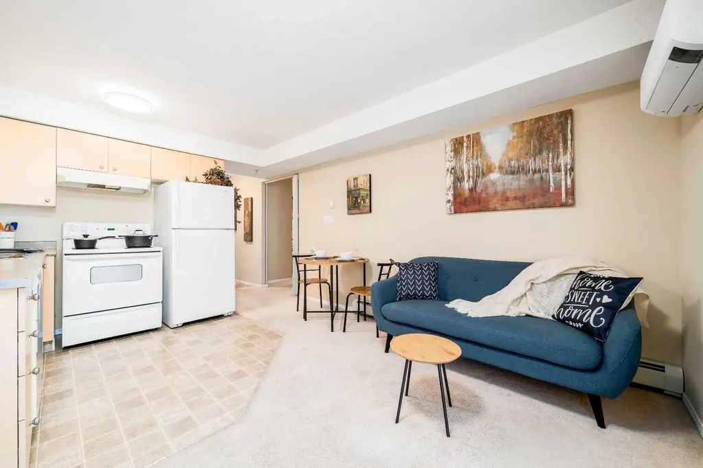 1632 Saamis Drive NW Medicine Hat AB T1C4X3