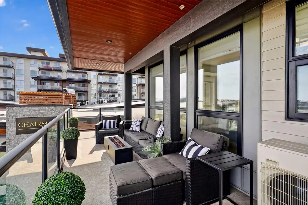 2231 Mahogany Boulevard SE Calgary AB T3M 3E1