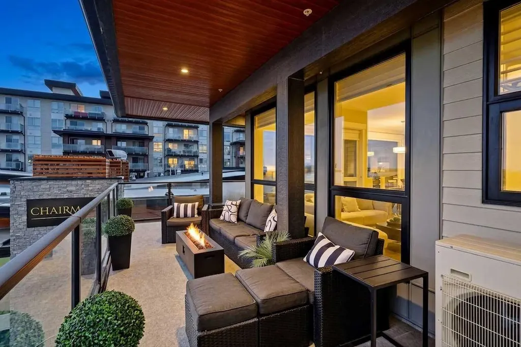 2231 Mahogany Boulevard SE Calgary AB T3M 3E1