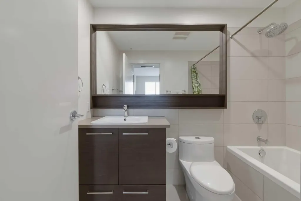 38 9 Street NE Calgary AB T2E 7X9