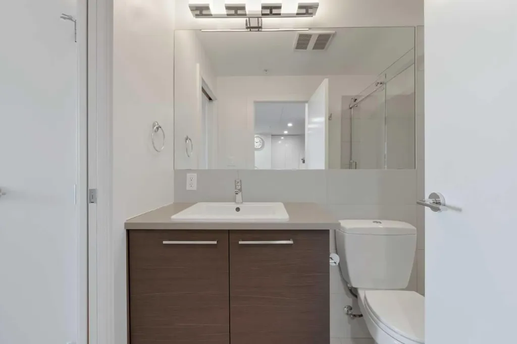 38 9 Street NE Calgary AB T2E 7X9