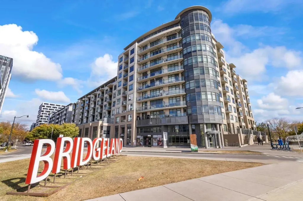 38 9 Street NE Calgary AB T2E 7X9