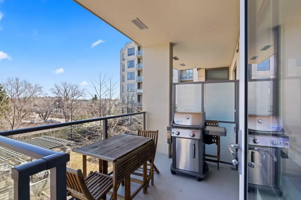 38 9 Street NE Calgary AB T2E 7X9