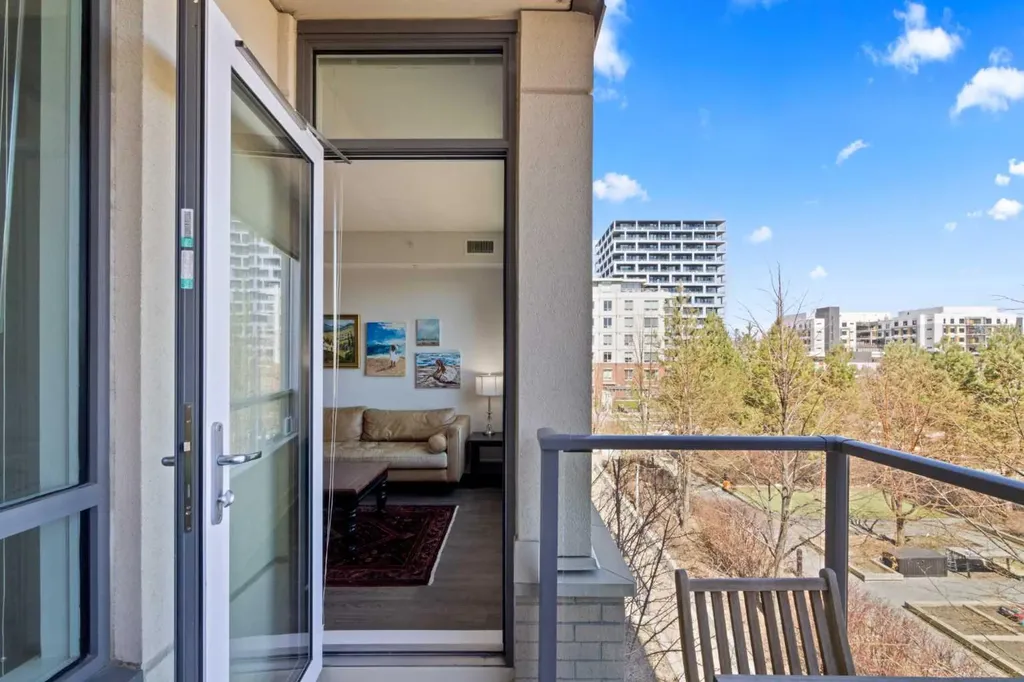 38 9 Street NE Calgary AB T2E 7X9