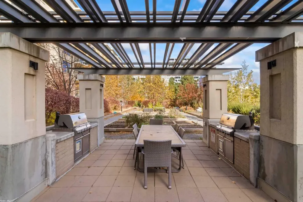 38 9 Street NE Calgary AB T2E 7X9